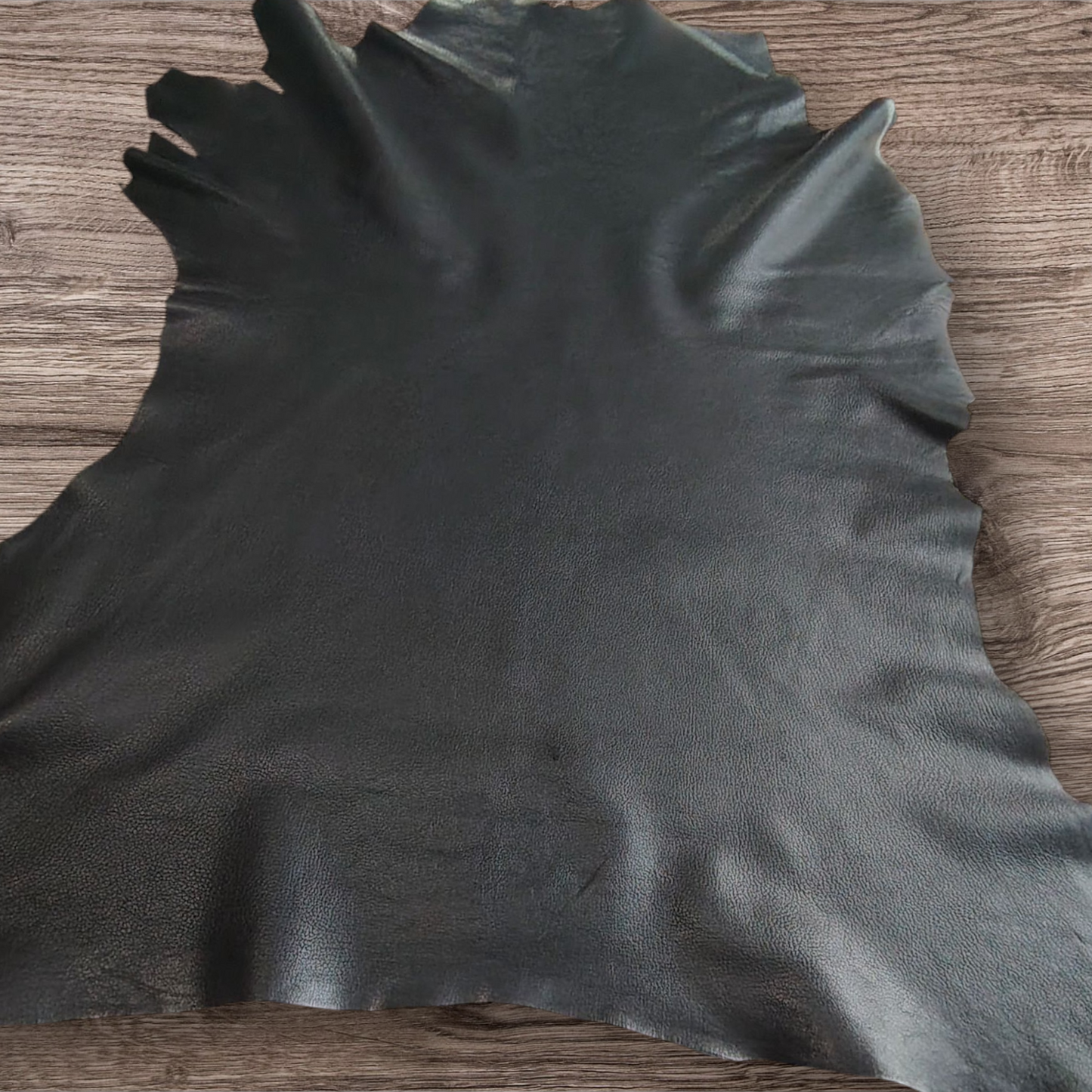 Cuir de chèvre noir brillant